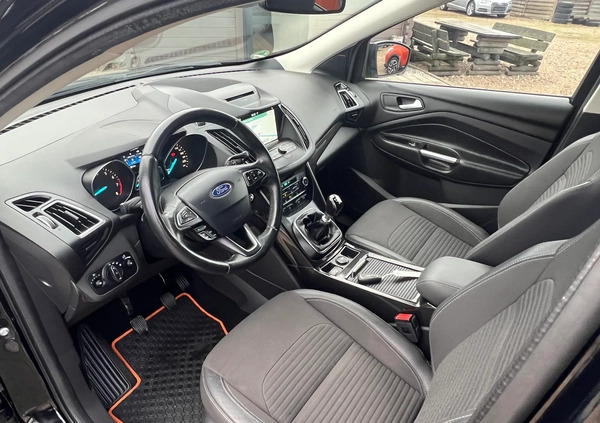 Ford Kuga cena 64900 przebieg: 131000, rok produkcji 2017 z Turek małe 326